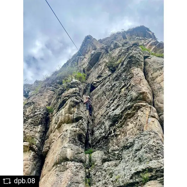 ESCALADA EN ROCAS DE SUESCA